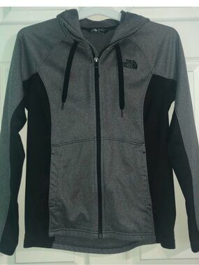 BLACK & GREY FULL ZIP NORTH FACE JACKET